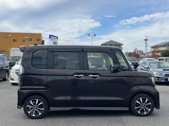 ホンダ Ｎ ＢＯＸ カスタム G L ホンダセンシング 佐賀県 2018(平30)年 10.7万km プレミアムグラマラスブロンズP （株)IDOMが運営する【じしゃロン佐賀店】の自社ローン専用車両になります。/こちらは現金またはオートローンご利用時の価格です。自社ローンご希望の方は別途その旨お申付け下さい/禁煙車　/茶色　/ｇａｔｈｅｒｓ８インチナビモニター ＴＶ ＢＴオーディオ　ＤＶＤ ＣＤ　/純正ドライブレコーダー　/ビルトインＥＴＣ