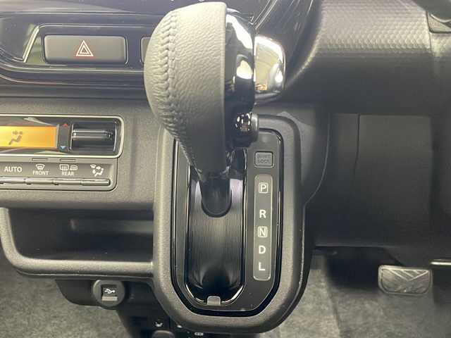 スズキ ハスラー HYBRID X 茨城県 2025(令7)年 0.1千km デニムブルー ガンメタリック 2トーン スズキセーフティサポート/・デュアルカメラブレーキサポート/・誤発進抑制機能/・車線逸脱抑制/・標識認識機能/・ハイビームアシスト/純正9インチメモリナビ/　CD DVD BT スマホ連携 フルセグ/全方位カメラ/レーダークルーズコントロール/LEDオートライト/シートヒーター/純正15インチアルミホイール/革巻きステアリング/ステアリングスイッチ/プッシュスタート/スマートキー