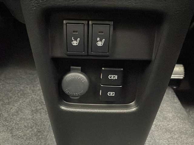 スズキ ハスラー HYBRID X 茨城県 2025(令7)年 0.1千km デニムブルー ガンメタリック 2トーン スズキセーフティサポート/・デュアルカメラブレーキサポート/・誤発進抑制機能/・車線逸脱抑制/・標識認識機能/・ハイビームアシスト/純正9インチメモリナビ/　CD DVD BT スマホ連携 フルセグ/全方位カメラ/レーダークルーズコントロール/LEDオートライト/シートヒーター/純正15インチアルミホイール/革巻きステアリング/ステアリングスイッチ/プッシュスタート/スマートキー