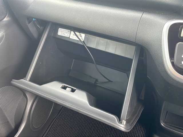 ホンダ Ｎ ＢＯＸ カスタム G Lパッケージ 三重県 2015(平27)年 8.3万km スマートブラック 純正7型ナビ/片側パワースライドドア/バックカメラ/社外前後ドラレコ/スペアキー/ベンチシート/チップアップシート/オートライト/フォグライト/純正AW/電動格納ミラー/禁煙車