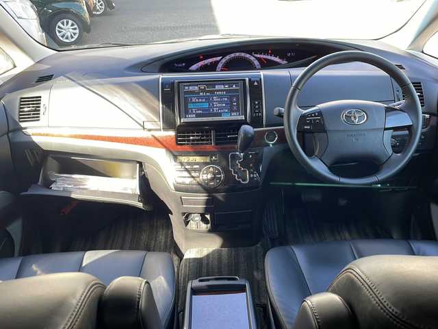 トヨタ エスティマ アエラス レザーパッケージ 大阪府 2013(平25)年 2.5万km ブラック 純正ナビ/バックカメラ/フルセグTV/純正フリップダウンモニター/両側パワースライドドア/前席シートヒーター/黒革シート/革巻きステアリング/HIDヘッドライト/フォグランプ/運転席パワーシート/純正マット/ドアバイザー/保証書/取扱説明書/スペアキー1本