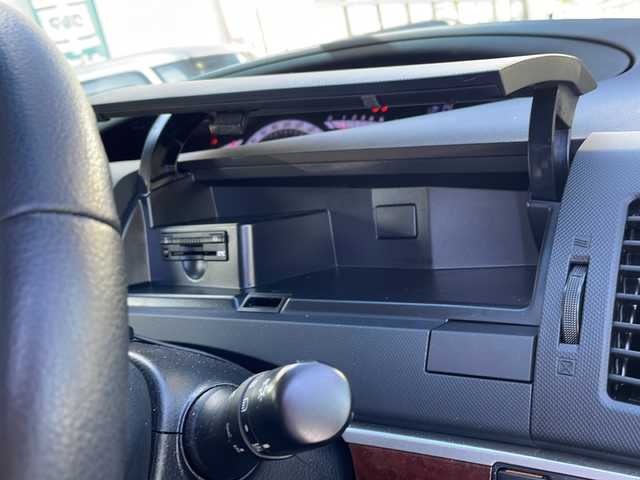 トヨタ エスティマ アエラス レザーパッケージ 大阪府 2013(平25)年 2.5万km ブラック 純正ナビ/バックカメラ/フルセグTV/純正フリップダウンモニター/両側パワースライドドア/前席シートヒーター/黒革シート/革巻きステアリング/HIDヘッドライト/フォグランプ/運転席パワーシート/純正マット/ドアバイザー/保証書/取扱説明書/スペアキー1本