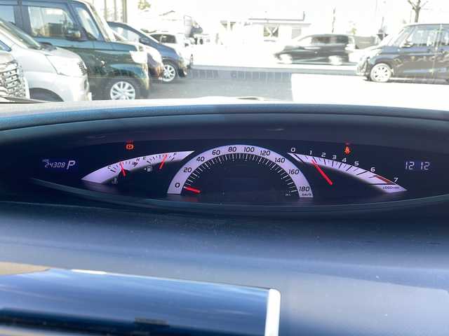 トヨタ エスティマ アエラス レザーパッケージ 大阪府 2013(平25)年 2.5万km ブラック 純正ナビ/バックカメラ/フルセグTV/純正フリップダウンモニター/両側パワースライドドア/前席シートヒーター/黒革シート/革巻きステアリング/HIDヘッドライト/フォグランプ/運転席パワーシート/純正マット/ドアバイザー/保証書/取扱説明書/スペアキー1本