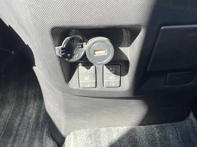 トヨタ エスティマ アエラス レザーパッケージ 大阪府 2013(平25)年 2.5万km ブラック 純正ナビ/バックカメラ/フルセグTV/純正フリップダウンモニター/両側パワースライドドア/前席シートヒーター/黒革シート/革巻きステアリング/HIDヘッドライト/フォグランプ/運転席パワーシート/純正マット/ドアバイザー/保証書/取扱説明書/スペアキー1本