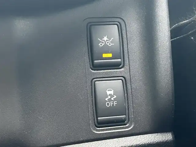 日産 セレナ ハイウェイスター G 島根県 2017(平29)年 6.2万km ブリリアントホワイトパール 登録時走行距離61857km/純正ナビ（Bluetooth・AM・FM・CD・DVD）/フルセグテレビ/全周囲カメラ/フリップダウンモニター/プロパイロット/両側パワースライドドア/純正フロアマット/純正16インチアルミホイール/コーナーセンサー/アイドリングストップ/横滑り防止装置/LEDヘッドライト/フォグランプ/オートライト/ドアバイザー/プッシュスタート/スマートキー（スペア×１）