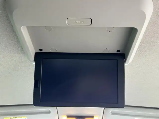 日産 セレナ ハイウェイスター G 島根県 2017(平29)年 6.2万km ブリリアントホワイトパール 登録時走行距離61857km/純正ナビ（Bluetooth・AM・FM・CD・DVD）/フルセグテレビ/全周囲カメラ/フリップダウンモニター/プロパイロット/両側パワースライドドア/純正フロアマット/純正16インチアルミホイール/コーナーセンサー/アイドリングストップ/横滑り防止装置/LEDヘッドライト/フォグランプ/オートライト/ドアバイザー/プッシュスタート/スマートキー（スペア×１）