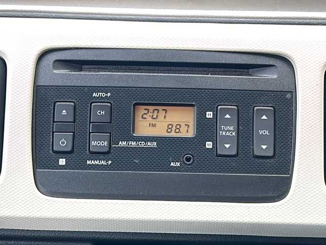 スズキ アルト S 神奈川県 2017(平29)年 6.2万km フィズブルーパールメタリック 純正オーディオ（AM/FM/CD/AUX）/ETC/衝突軽減ブレーキ/電動格納ミラー/純正ドアバイザー/純正フロアマット/アイドリングストップ/運転席シートヒーター/盗難防止装置/横滑り防止装置/ABS/wエアバック/取扱説明書/保証書