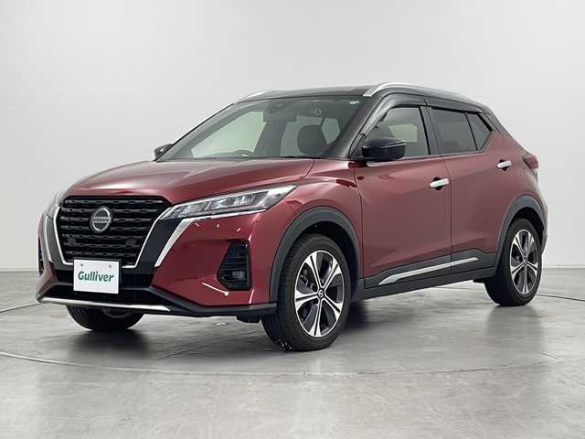 日産 キックス X 群馬県 2021(令3)年 5.3万km ラディアントレッド/ピュアブラック 2トーン 純正９型ナビ　フルセグＴＶ　全周囲カメラ　プロパイロット　衝突被害軽減ブレーキ　デジタルインナーミラー　シートヒーター　ハンドルヒーター　ＬＥＤヘッドライト　ＥＴＣ　前後ドラレコ　スマートキー　禁煙車
