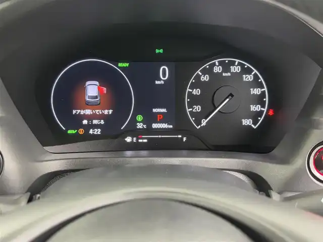 ホンダ ヴェゼル ハイブリッド e:HEV Z 埼玉県 2025(令7)年 0.1千km クリスタルブラックパール Honda CONNECTディスプレイオーディオ/（BT/Apple CarPlay/Android Auto/フルセグTV）/バックカメラ/ホンダセンシング/・衝突被害軽減ブレーキ/・誤発進抑制機能/・路外逸脱抑制機能/・アダプティブクルーズコントロール/ハーフレザーシート/シートヒーター/ハンドルヒーター/ETC2.0車載器/ワイヤレス充電器/フロントグリルベルリナブラック(41250円)