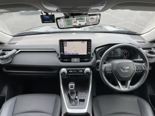 トヨタ ＲＡＶ４ G 道央・札幌 2022(令4)年 3.1万km アティチュードブラックマイカ ４WD/ワンオーナー/寒冷地仕様/純正メーカーナビ/AM/FM/BT/フルセグ/トヨタセーフティセンス/プリクラッシュセーフティ/横滑り防止装置/レーダークルーズコントロール/レーンキープアシスト/クリアランスソナー/ブラインドスポットモニター/パーキングサポートブレーキ/リアクロストラフィックアラート/ロードサインアシスト/パノラミックビューモニター/ビルトインETC/ドライブレコーダー/ワイパーデアイサー/DRIVEMODE切替/パワーバックドア/D席パワーシート/D席メモリーシート/前席シートヒーター/前席エアシート/レザーシート/革巻きステアリング/ステアリングリモコン/ハンドルヒーター/AC100V/デジタルインナーミラー/電動パーキング/ブレーキホールド/MTモード付AT/プッシュスタート/スマートキー/純正リモートスタート/LEDヘッドライト/オートライト/オートマチックハイビーム/フォグランプ/電動格納ミラー/ウィンカーミラー/純正フロアマット/ドアバイザー/スペアキー