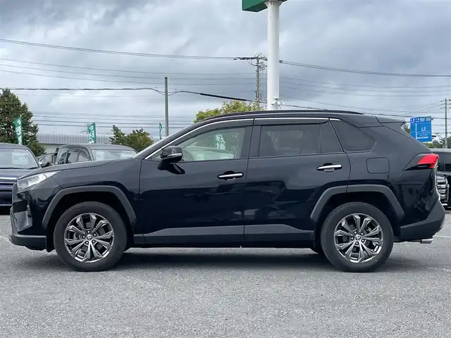 トヨタ ＲＡＶ４ G 道央・札幌 2022(令4)年 3.1万km アティチュードブラックマイカ ４WD/ワンオーナー/寒冷地仕様/純正メーカーナビ/AM/FM/BT/フルセグ/トヨタセーフティセンス/プリクラッシュセーフティ/横滑り防止装置/レーダークルーズコントロール/レーンキープアシスト/クリアランスソナー/ブラインドスポットモニター/パーキングサポートブレーキ/リアクロストラフィックアラート/ロードサインアシスト/パノラミックビューモニター/ビルトインETC/ドライブレコーダー/ワイパーデアイサー/DRIVEMODE切替/パワーバックドア/D席パワーシート/D席メモリーシート/前席シートヒーター/前席エアシート/レザーシート/革巻きステアリング/ステアリングリモコン/ハンドルヒーター/AC100V/デジタルインナーミラー/電動パーキング/ブレーキホールド/MTモード付AT/プッシュスタート/スマートキー/純正リモートスタート/LEDヘッドライト/オートライト/オートマチックハイビーム/フォグランプ/電動格納ミラー/ウィンカーミラー/純正フロアマット/ドアバイザー/スペアキー