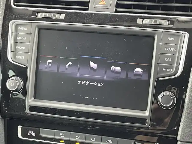 フォルクスワーゲン ゴルフ ヴァリアント TSI ハイライン BMテクノ 福島県 2014(平26)年 8.6万km ディープブラックパールエフェクト プリクラッシュブレーキ/・プロアクティブオキュパントプロテクション/・マルチコリジョンブレーキ/・ドライバー疲労検知/・パークディスタンスコントロール/純正7.5インチナビ/・BT/USB/AUX/SD/CD/DVD/ETC/電子パーキング/・オートホールド/・MTモード付AT/革ステアリング/・ステアリングリモコン/・パドルシフト/プッシュスタート/・スマートキー/LEDヘッドライト/・フォグランプ/・オートライト/・オートハイビーム/ウィンカーミラー/・オートミラー/・ミラーヒーター/ルーフレール/純正フロアマット/純正17インチアルミホイール