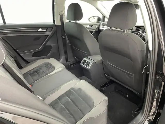 フォルクスワーゲン ゴルフ ヴァリアント TSI ハイライン BMテクノ 福島県 2014(平26)年 8.6万km ディープブラックパールエフェクト プリクラッシュブレーキ/・プロアクティブオキュパントプロテクション/・マルチコリジョンブレーキ/・ドライバー疲労検知/・パークディスタンスコントロール/純正7.5インチナビ/・BT/USB/AUX/SD/CD/DVD/ETC/電子パーキング/・オートホールド/・MTモード付AT/革ステアリング/・ステアリングリモコン/・パドルシフト/プッシュスタート/・スマートキー/LEDヘッドライト/・フォグランプ/・オートライト/・オートハイビーム/ウィンカーミラー/・オートミラー/・ミラーヒーター/ルーフレール/純正フロアマット/純正17インチアルミホイール