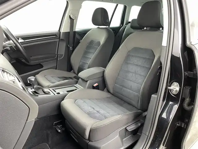 フォルクスワーゲン ゴルフ ヴァリアント TSI ハイライン BMテクノ 福島県 2014(平26)年 8.6万km ディープブラックパールエフェクト プリクラッシュブレーキ/・プロアクティブオキュパントプロテクション/・マルチコリジョンブレーキ/・ドライバー疲労検知/・パークディスタンスコントロール/純正7.5インチナビ/・BT/USB/AUX/SD/CD/DVD/ETC/電子パーキング/・オートホールド/・MTモード付AT/革ステアリング/・ステアリングリモコン/・パドルシフト/プッシュスタート/・スマートキー/LEDヘッドライト/・フォグランプ/・オートライト/・オートハイビーム/ウィンカーミラー/・オートミラー/・ミラーヒーター/ルーフレール/純正フロアマット/純正17インチアルミホイール