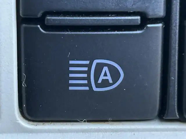 ダイハツ ムーヴ キャンバス G メイクアップ リミテッド　SAⅢ 静岡県 2019(令1)年 3.9万km パールホワイトⅢ/ナチュラルベージュマイカメタリック 2トーン スマートアシストIII/純正SDナビ/   （AM/FM/CD/DVD/Bluetooth/SD)/フルセグTV/ドライブレコーダー/バックカメラ/ETC/両側パワースライドドア/LEDヘッドライト/フロントフォグランプ/スマートキー×2本/プッシュスタート/ベンチシート/ドアバイザー/ワンオーナー/アラウンドビューモニター