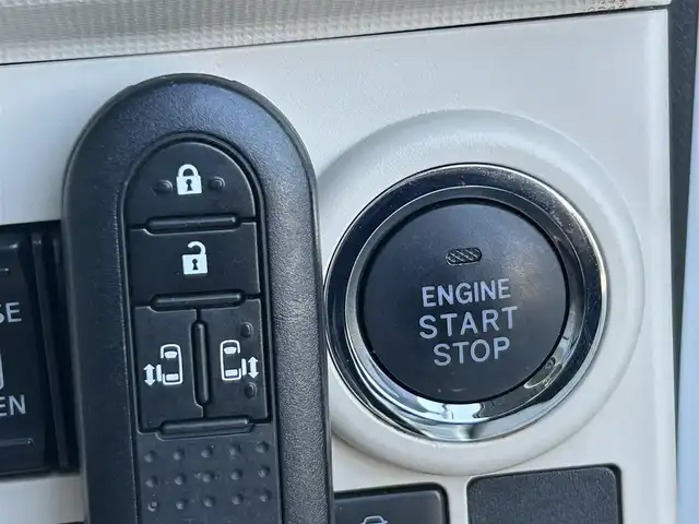 ダイハツ ムーヴ キャンバス G メイクアップ リミテッド　SAⅢ 静岡県 2019(令1)年 3.9万km パールホワイトⅢ/ナチュラルベージュマイカメタリック 2トーン スマートアシストIII/純正SDナビ/   （AM/FM/CD/DVD/Bluetooth/SD)/フルセグTV/ドライブレコーダー/バックカメラ/ETC/両側パワースライドドア/LEDヘッドライト/フロントフォグランプ/スマートキー×2本/プッシュスタート/ベンチシート/ドアバイザー/ワンオーナー/アラウンドビューモニター