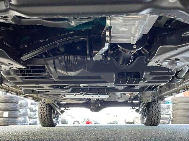 ダイハツ アトレー バン RS 岩手県 2025(令7)年 0.1千km オフビートカーキM 両側パワースライドドア　/４ｃｍリフトアップ　/ＬＥＤヘッドライト　/レーダークルコン　/前後コーナーセンサー　/電動格納ミラー　/４ＷＤ　/アイドリングストップ　/ターボ車　/フルフラット　/オートライト/社外AW/ホワイトレタータイヤ/バックカメラ付き