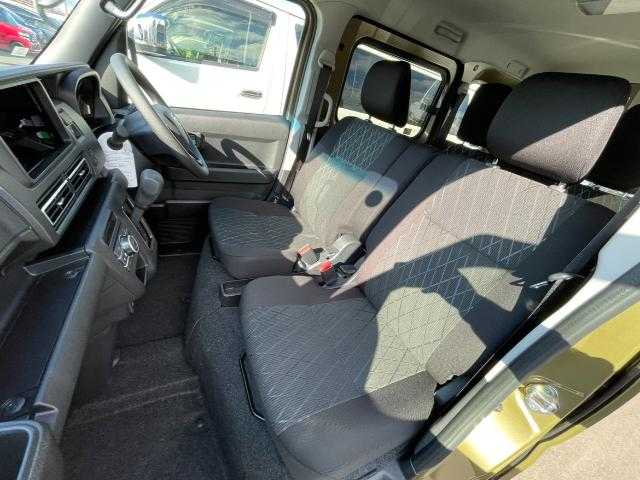 ダイハツ アトレー バン RS 岩手県 2025(令7)年 0.1千km オフビートカーキM 両側パワースライドドア　/４ｃｍリフトアップ　/ＬＥＤヘッドライト　/レーダークルコン　/前後コーナーセンサー　/電動格納ミラー　/４ＷＤ　/アイドリングストップ　/ターボ車　/フルフラット　/オートライト/社外AW/ホワイトレタータイヤ/バックカメラ付き