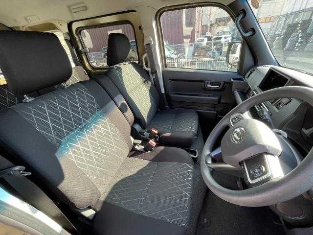 ダイハツ アトレー バン RS 岩手県 2025(令7)年 0.1千km オフビートカーキM 両側パワースライドドア　/４ｃｍリフトアップ　/ＬＥＤヘッドライト　/レーダークルコン　/前後コーナーセンサー　/電動格納ミラー　/４ＷＤ　/アイドリングストップ　/ターボ車　/フルフラット　/オートライト/社外AW/ホワイトレタータイヤ/バックカメラ付き