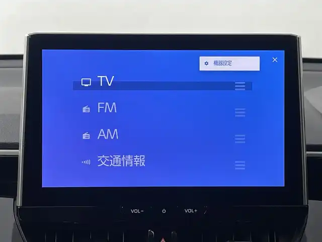 トヨタ カローラ クロス ハイブリッド Z 道央・札幌 2024(令6)年 1.2万km アティチュードブラックマイカ ・４WD/・サンルーフ/・10.5型ディスプレイオーディオ（コネクティッドナビ対応）Plus/　Miracast/BT/USB/フルセグTV/・ステアリングスイッチ/・パノラミックビューモニター/・ビルトインETC2.0/・ドライブレコーダー前後/・トヨタセーフティセンス/・プリクラッシュセーフティ/・レーンキープアシスト/・ブラインドスポットモニター/・クリアランスソナー/・アダプティブクルーズコントロール/・オートマチックハイビーム/・パーキングアシスト/・アイドリングストップ/・横滑り防止装置/・ABS/・LEDヘッドライト/・オートライト/・ハーフレザーシート/・D+N席シートヒーター/・D席パワーシート/・革巻きステアリング/・パワーバックドア/・純正１８インチAW/・純正フロアマット/・プッシュスタート/・スマートキー/・スペアキー