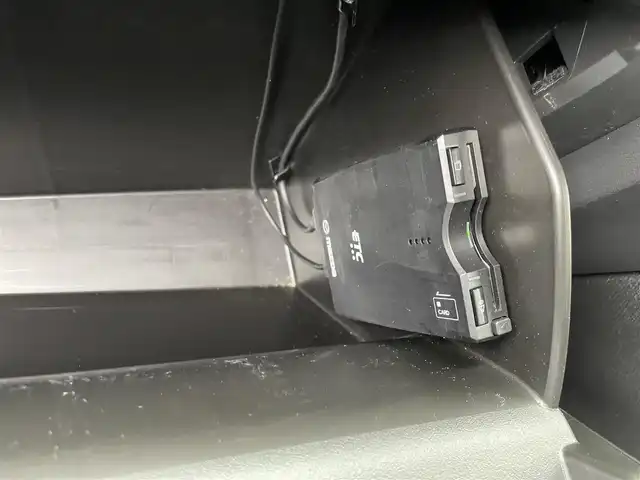 マツダ ＣＸ－５ XD プロアクティブ 千葉県 2023(令5)年 5.2万km ポリメタルグレーM 10.25インチマツダコネクトナビ/・CD/DVD/Bluetooth/フルセグTV/360°カメラ/BOSEサウンドシステム/衝突軽減ブレーキ/レーンキープアシスト/ブラインドスポットモニター/速度標識機能/アダプティブクルーズコントロール/運転席パワーシート/前席シートヒーター/パワーバックドア/前後コーナーセンサー/ワイヤレス充電/パドルシフト/スマートキー/ヘッドアップディスプレイ/純正19インチアルミホイール/純正アダプティブLEDヘッドライト/フォグランプ/ETC/ドアバイザー/サイド＆カーテンエアバッグ/新車時保証書＆取扱説明書