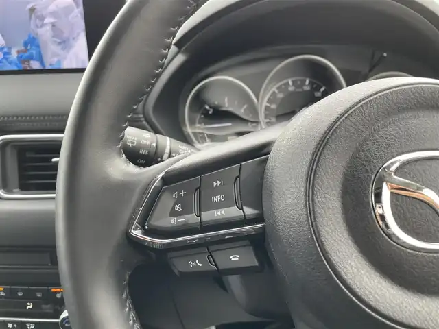 マツダ ＣＸ－５ XD プロアクティブ 千葉県 2023(令5)年 5.2万km ポリメタルグレーM 10.25インチマツダコネクトナビ/・CD/DVD/Bluetooth/フルセグTV/360°カメラ/BOSEサウンドシステム/衝突軽減ブレーキ/レーンキープアシスト/ブラインドスポットモニター/速度標識機能/アダプティブクルーズコントロール/運転席パワーシート/前席シートヒーター/パワーバックドア/前後コーナーセンサー/ワイヤレス充電/パドルシフト/スマートキー/ヘッドアップディスプレイ/純正19インチアルミホイール/純正アダプティブLEDヘッドライト/フォグランプ/ETC/ドアバイザー/サイド＆カーテンエアバッグ/新車時保証書＆取扱説明書