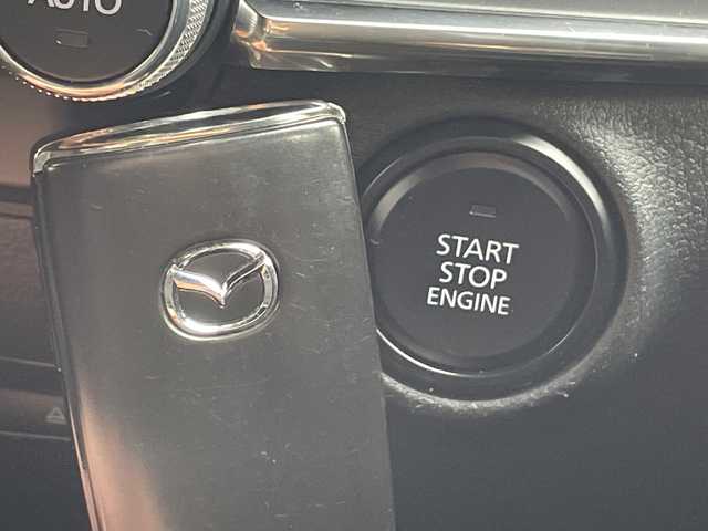 マツダ マツダ３ファストバック 15S ツーリング 愛知県 2020(令2)年 5.8万km ディープクリスタルブルーマイカ 純正9型ナビ/レーダークルーズコントロール/バックカメラ/ヘッドアップディスプレイ/コーナーセンサー/純正アルミホイール/オートマチックハイビーム/ＥＴＣ/ブラインドスポットモニター/LEDヘッドライト/ドライブレコーダー/ステアリングスイッチ/スマートキー/プッシュスタート