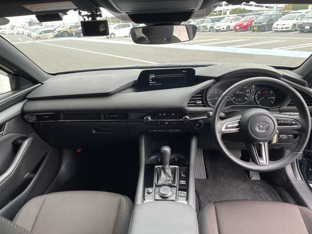 マツダ マツダ３ファストバック 15S ツーリング 愛知県 2020(令2)年 5.8万km ディープクリスタルブルーマイカ 純正9型ナビ/レーダークルーズコントロール/バックカメラ/ヘッドアップディスプレイ/コーナーセンサー/純正アルミホイール/オートマチックハイビーム/ＥＴＣ/ブラインドスポットモニター/LEDヘッドライト/ドライブレコーダー/ステアリングスイッチ/スマートキー/プッシュスタート