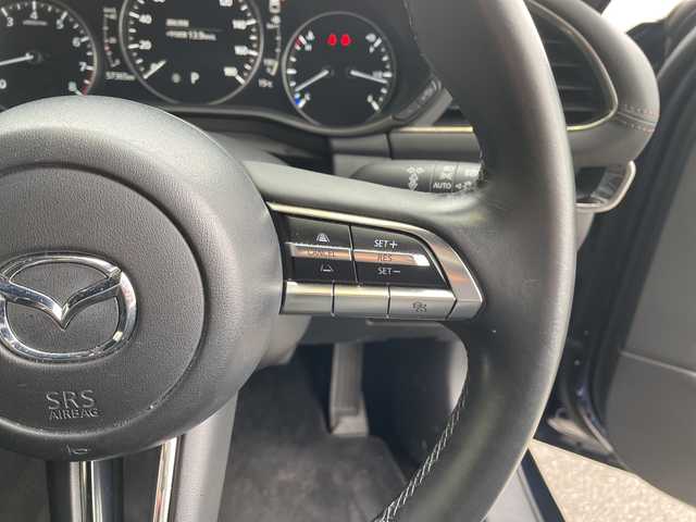 マツダ マツダ３ファストバック 15S ツーリング 愛知県 2020(令2)年 5.8万km ディープクリスタルブルーマイカ 純正9型ナビ/レーダークルーズコントロール/バックカメラ/ヘッドアップディスプレイ/コーナーセンサー/純正アルミホイール/オートマチックハイビーム/ＥＴＣ/ブラインドスポットモニター/LEDヘッドライト/ドライブレコーダー/ステアリングスイッチ/スマートキー/プッシュスタート