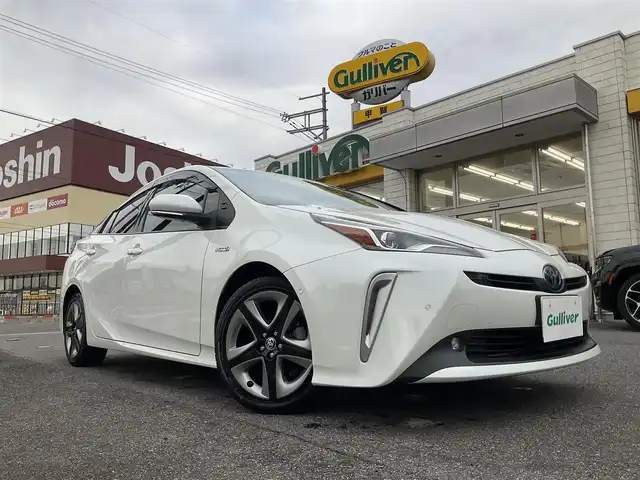 トヨタ プリウス A プレミアム　ツーリングセレ 滋賀県 2020(令2)年 7.9万km ホワイトパールクリスタルシャイン 車検9年5月まで/トヨタセーフティセンス/ブラインドスポットモニター/レーダークルーズコントロール/純正9インチナビ/Bluetooth、HDMI、フルセグテレビ/バックカメラ/ビルトインETC2.0/社外デジタルインナーミラー&前後ドライブレコーダー/前席シートヒーター&シートベンチレーション/ヘッドアップディスプレイ/LEDヘッドライト、LEDフォグランプ/純正17インチアルミホイール/アクセサリーコンセント/スペアキー有り/取扱説明書、保証書