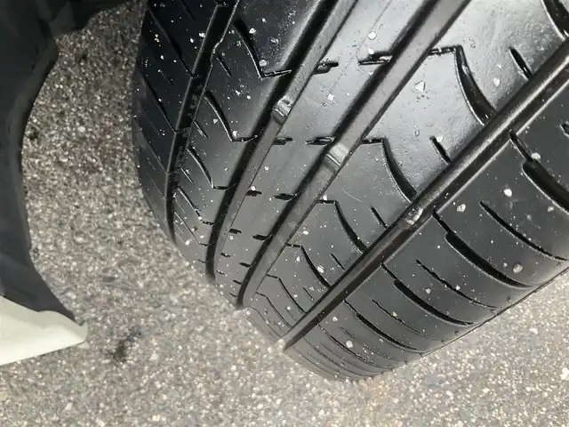 トヨタ プリウス A プレミアム　ツーリングセレ 滋賀県 2020(令2)年 7.9万km ホワイトパールクリスタルシャイン 車検9年5月まで/トヨタセーフティセンス/ブラインドスポットモニター/レーダークルーズコントロール/純正9インチナビ/Bluetooth、HDMI、フルセグテレビ/バックカメラ/ビルトインETC2.0/社外デジタルインナーミラー&前後ドライブレコーダー/前席シートヒーター&シートベンチレーション/ヘッドアップディスプレイ/LEDヘッドライト、LEDフォグランプ/純正17インチアルミホイール/アクセサリーコンセント/スペアキー有り/取扱説明書、保証書