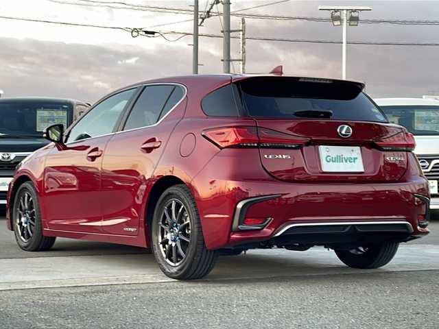 レクサス ＣＴ 200h バージョンC 徳島県 2018(平30)年 8.5万km レッドマイカクリスタルシャイン 純正SDナビ　B9113/（ラジオ/フルセグ/DISC/SD/BT/USB/AUX）/バックカメラ/ETC2.0/パドルシフト/追従式クルーズコントロール/ステアリングヒーター/前席パワーシート/メモリシート/ハーフレザーシート/前席シートヒーター/後方コーナーセンサー/社外VELVA16AW
