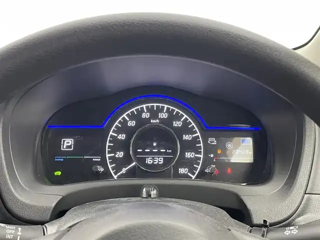 日産 ノート e－パワー X Vセレクション 埼玉県 2019(令1)年 2.1万km スーパーブラック 純正ナビ/（AM/FM/CD/DVD/BT)/フルセグTV/アラウンドビューモニター/バックカメラ/エマージェンシーブレーキ/レーンキープアシスト/横滑り防止装置/ETC/デジタルインナーミラー/LEDヘッドライト/スマートキー /プッシュスタート/純正ドライブレコーダー/純正１５インチアルミホイール/純正フロアマット/取り扱い説明書