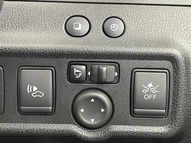 日産 ノート e－パワー X Vセレクション 埼玉県 2019(令1)年 2.1万km スーパーブラック 純正ナビ/（AM/FM/CD/DVD/BT)/フルセグTV/アラウンドビューモニター/バックカメラ/エマージェンシーブレーキ/レーンキープアシスト/横滑り防止装置/ETC/デジタルインナーミラー/LEDヘッドライト/スマートキー /プッシュスタート/純正ドライブレコーダー/純正１５インチアルミホイール/純正フロアマット/取り扱い説明書