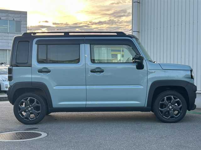 スズキ ハスラー タフワイルド 富山県 2024(令6)年 0.4万km オフブルーメタリック/ブラック 2トーン 社外ナビ/フルセグTV/CD/DVD/USB/AMFM/ipad/バックモニター/前後ドライブレコーダー/前席シートヒーター/コーナーセンサー/アダプティブクルーズコントロール/衝突被害軽減システム/アイドリングオフ/横滑り防止/ダウンヒルアシストコントロール/オートライト/純正15インチアルミホイール/純正フロアマット