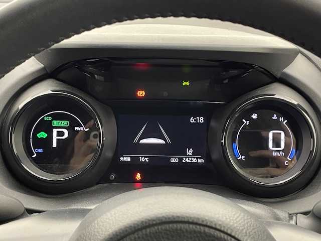 トヨタ ヤリス ハイブリッド Z 宮城県 2023(令5)年 2.5万km センシュアルレッドマイカ 4WD/1オーナー/純正ディスプレイオーディオ/(AM/FM/USB/Miracast)/Bluetooth/バックカメラ/ETC/レーダークルーズコントロール/レーンキープアシスト/衝突被害軽減システム/シートヒーター/ステアリングヒーター/プッシュスタート/スマートキー/オートライト/オートマチックハイビーム/LEDヘッドライト/ヘッドライトレベライザー/衝突被害軽減システム/シートヒーター/ステアリングヒーター/プッシュスタート/スマートキー/オートライト/オートマチックハイビーム/LEDヘッドライト/SOSスイッチ/ドアバイザー/純正フロアマット/純正15インチアルミホイール