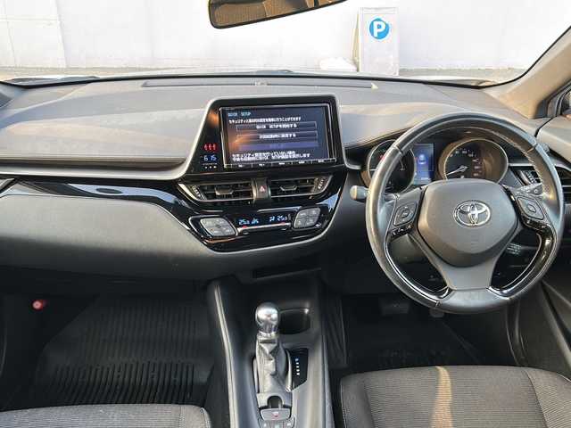 トヨタ Ｃ－ＨＲ S 富山県 2017(平29)年 8.1万km メタルストリームM スマートキー（２本）/純正メモリナビ（NSZT-Y66T）/フルセグTV/Bluetooth/ビルトインETC2.0/バックカメラ/純正フロアマット/純正ドアバイザー/横滑り防止装置/ACC/電動Pブレーキ/電動格納ウィンカーミラー/前ドライブレコーダー（DRT-H66A）/オートライト/オートハイビーム/モデリスタエアロ/保証書/取扱説明書/ナビ取扱説明書/ドラレコ取扱説明書