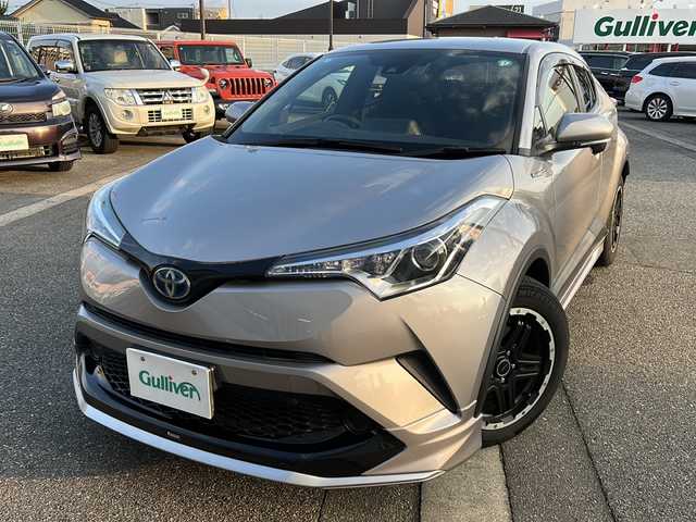トヨタ Ｃ－ＨＲ S 富山県 2017(平29)年 8.1万km メタルストリームM スマートキー（２本）/純正メモリナビ（NSZT-Y66T）/フルセグTV/Bluetooth/ビルトインETC2.0/バックカメラ/純正フロアマット/純正ドアバイザー/横滑り防止装置/ACC/電動Pブレーキ/電動格納ウィンカーミラー/前ドライブレコーダー（DRT-H66A）/オートライト/オートハイビーム/モデリスタエアロ/保証書/取扱説明書/ナビ取扱説明書/ドラレコ取扱説明書