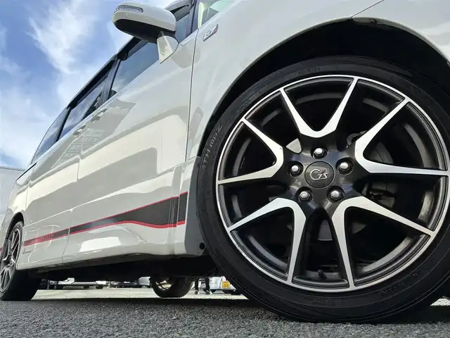 トヨタ ノア Si G’s 熊本県 2013(平25)年 7.8万km ホワイトパールクリスタルシャイン ワンオーナー/純正ナビ（NSZT-W62G）/【フルセグTV/Bluetooth/CD/DVD】/バックカメラ/左側パワースライドドア/パドルシフト/ETC/純正18インチAW/オートライト/ウィンカーミラー/革巻きステアリング/ステアリングスイッチ/プッシュスタート/スマートキー/フロアマット/純正ドアバイザー/ABS/盗難防止装置/保証書