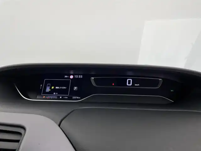 日産 セレナ ハイウェイスター V 大分県 2021(令3)年 2.3万km ブリリアントホワイトパール 純正ナビ/フルセグ/DVD/Bluetooth/アラウンドビューカメラ/エマージェンシーブレーキ/ETC/両側パワスラ/オートLEDライト/前後コーナーセンサー/USB差込口/純正フロアマット/スマートキー