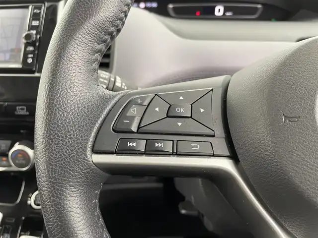 日産 セレナ ハイウェイスター V 大分県 2021(令3)年 2.3万km ブリリアントホワイトパール 純正ナビ/フルセグ/DVD/Bluetooth/アラウンドビューカメラ/エマージェンシーブレーキ/ETC/両側パワスラ/オートLEDライト/前後コーナーセンサー/USB差込口/純正フロアマット/スマートキー