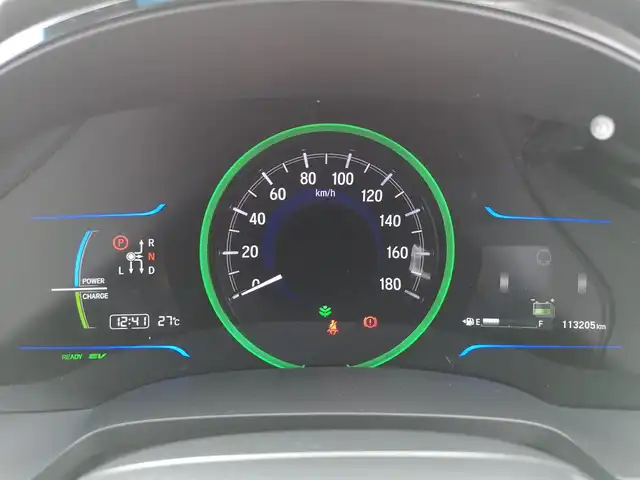ホンダ シャトル ハイブリッド X 茨城県 2015(平27)年 11.4万km アラバスターシルバーメタリック 純正ナビ/【ラジオ・DISC・USB・iPod・BT・TV・HDMI】/パドルシフト/クルコン/ETC/Bカメラ/前方ドラレコ/ステリモ/スマートキー/プッシュスタート/オートライト/LEDライト/純正フロアマット/純正ホイールカバー/電格ミラー/ウインカーミラー/ドアバイザー