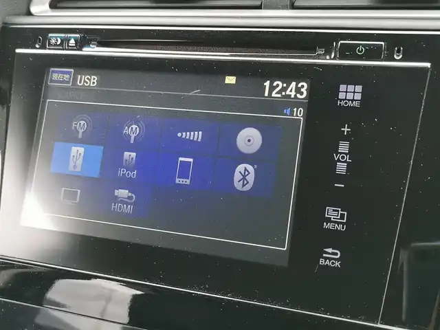 ホンダ シャトル ハイブリッド X 茨城県 2015(平27)年 11.4万km アラバスターシルバーメタリック 純正ナビ/【ラジオ・DISC・USB・iPod・BT・TV・HDMI】/パドルシフト/クルコン/ETC/Bカメラ/前方ドラレコ/ステリモ/スマートキー/プッシュスタート/オートライト/LEDライト/純正フロアマット/純正ホイールカバー/電格ミラー/ウインカーミラー/ドアバイザー