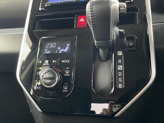 トヨタ タンク カスタムG 青森県 2019(令1)年 9.1万km パールホワイトⅢ 4WD/寒冷地仕様/ワンオーナー/社外8インチナビ・フルセグTV/CD・DVD・Bluetooth・USB・SD/バックカメラ/両側パワースライドドア/前席シートヒーター/ナビ連動前方ドライブレコーダー/スマートアシストIII/衝突軽減ブレーキ/オートハイビーム/車線逸脱警報機能/コーナーセンサー/クルーズコントロール/純正エンジンスターター/ワイパーデアイサー/ビルトインETC/シートバックテーブル/LEDヘッドライト/LEDフォグランプ/モデリスタサイド・リア・リアアンダーエアロ/モデリスタ15インチAW