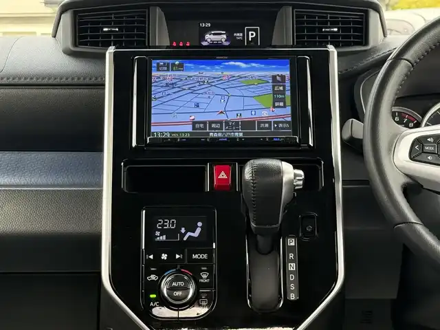 トヨタ タンク カスタムG 青森県 2019(令1)年 9.1万km パールホワイトⅢ 4WD/寒冷地仕様/ワンオーナー/社外8インチナビ・フルセグTV/CD・DVD・Bluetooth・USB・SD/バックカメラ/両側パワースライドドア/前席シートヒーター/ナビ連動前方ドライブレコーダー/スマートアシストIII/衝突軽減ブレーキ/オートハイビーム/車線逸脱警報機能/コーナーセンサー/クルーズコントロール/純正エンジンスターター/ワイパーデアイサー/ビルトインETC/シートバックテーブル/LEDヘッドライト/LEDフォグランプ/モデリスタサイド・リア・リアアンダーエアロ/モデリスタ15インチAW