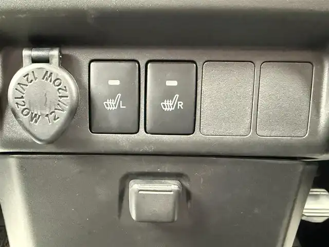 トヨタ タンク カスタムG 青森県 2019(令1)年 9.1万km パールホワイトⅢ 4WD/寒冷地仕様/ワンオーナー/社外8インチナビ・フルセグTV/CD・DVD・Bluetooth・USB・SD/バックカメラ/両側パワースライドドア/前席シートヒーター/ナビ連動前方ドライブレコーダー/スマートアシストIII/衝突軽減ブレーキ/オートハイビーム/車線逸脱警報機能/コーナーセンサー/クルーズコントロール/純正エンジンスターター/ワイパーデアイサー/ビルトインETC/シートバックテーブル/LEDヘッドライト/LEDフォグランプ/モデリスタサイド・リア・リアアンダーエアロ/モデリスタ15インチAW