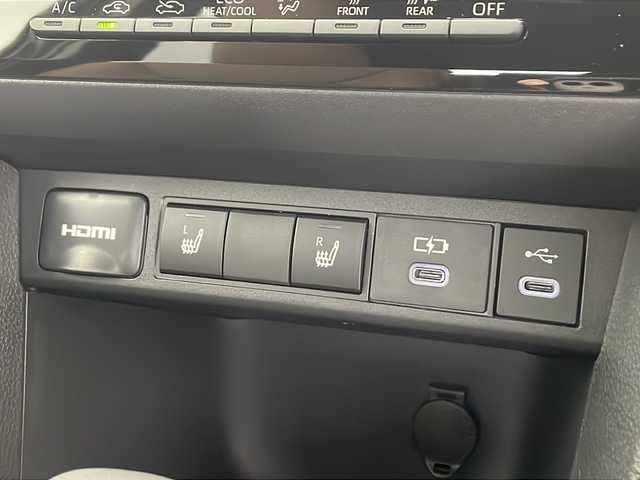 トヨタ ヤリスクロス ハイブリッド Z アドベンチャー 千葉県 2025(令7)年 0.1千km マッシブグレー 純正メーカーナビ/BT フルセグTV USB HDMI/全方位カメラ/ETC2.0/トヨタセーフティセンス/レーダークルーズコントロール/LEDヘッドライト/前後コーナーセンサー/オートライト/オートマチックハイビーム/革巻きハンドル/ハンドルヒーター/運転席パワーシート/前席シートヒーター/スマートキー/プッシュスタート