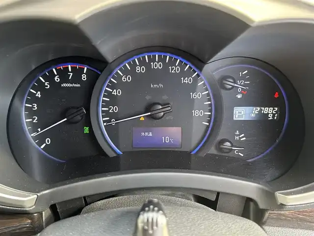 日産 エルグランド 250ハイウェイスター 道北・旭川 2013(平25)年 12.8万km ブリリアントホワイトパール (株)IDOMが運営する【じしゃロン旭川店】の自社ローン専用車両になります。こちらは現金またはオートローンご利用時の価格です。自社ローンご希望の方は別途その旨お申付け下さい/　/・純正ナビ(CD/DVD/BT/SD/フルセグ)/・バックカメラ/・ETC/・ドライブレコーダー/・両側パワースライドドア/・フリップダウンモニター/・電動格納ウィンカーミラー/・プッシュスタート/・スマートキー2個/・フォグランプ/・取扱説明書