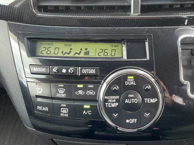 トヨタ エスティマ アエラス 三重県 2013(平25)年 12.5万km ホワイトパールクリスタルシャイン 純正8型ナビ/フルセグTV/CD.DVD再生/Bluetooth/ビルトインETC/純正フリップダウンモニター/HIDヘッドライト/クルーズコントロール/両側パワースライドドア/バックカメラ/ステアリングリモコン/寒冷地仕様/ワイパーデアイサー/電動格納ミラー/オートライト