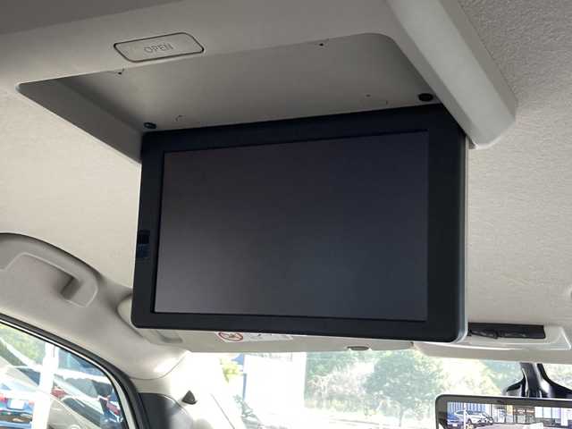 日産 セレナ ハイウェイスター G 佐賀県 2017(平29)年 7.4万km ブリリアントホワイトパール 純正9インチナビ/純正フリップダウンモニター/アラウンドビューモニター/両側パワースライドドア/プロパイロット/エマージェンシーブレーキ/LDW/スマートルームミラー/ETC/ドライブレコーダー/ステアリングリモコン/アイドリングストップ/電動パーキングブレーキ/オートブレーキホールド/プッシュスタート/インテリジェントキー/LEDヘッドライト/フォグライト/純正アルミホイール